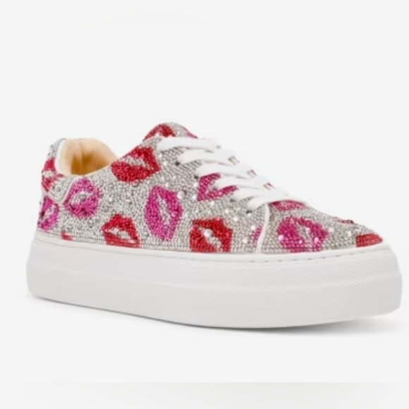 Betsey Johnson Shoes - ❤️🔹️Betsey Johnson 🔹️ Sidny Platform Sneaker Glitter Multi  Lip Sneakers